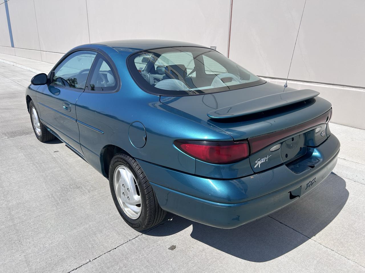 Ford Escort 2dr Cpe ZX2 "Hot" 1998