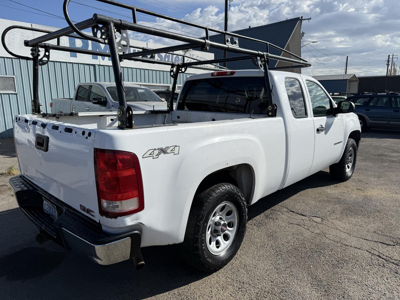 GMC Sierra 1500 Work Truck Ext. Cab Long Box 4WD 2009
