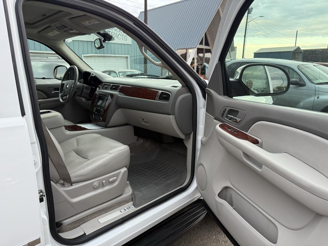 Chevrolet Tahoe LTZ 4WD 2009