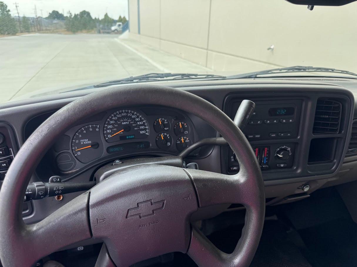 Chevrolet Tahoe 4WD 2004