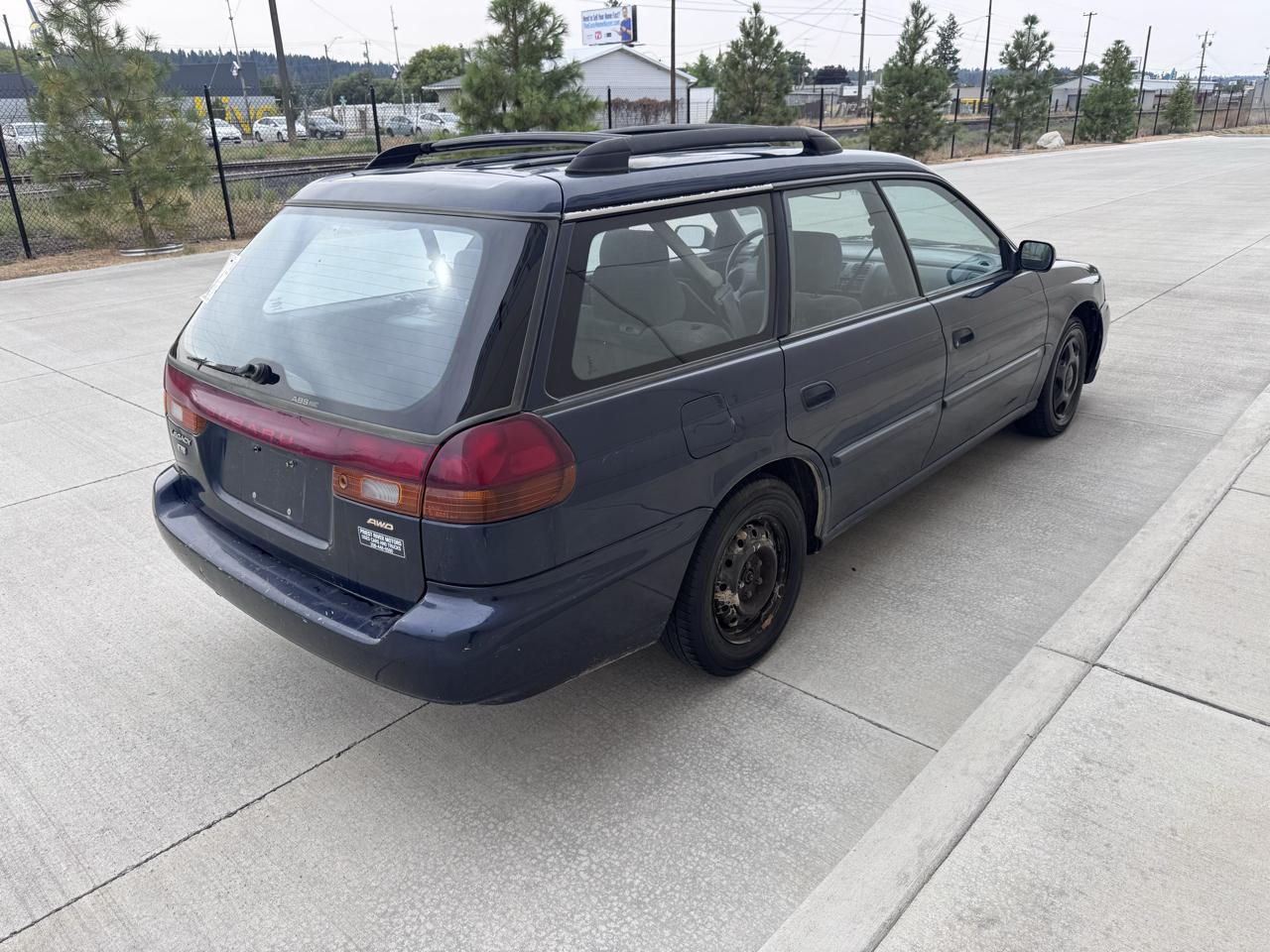 Subaru Legacy Wagon L AWD 1998