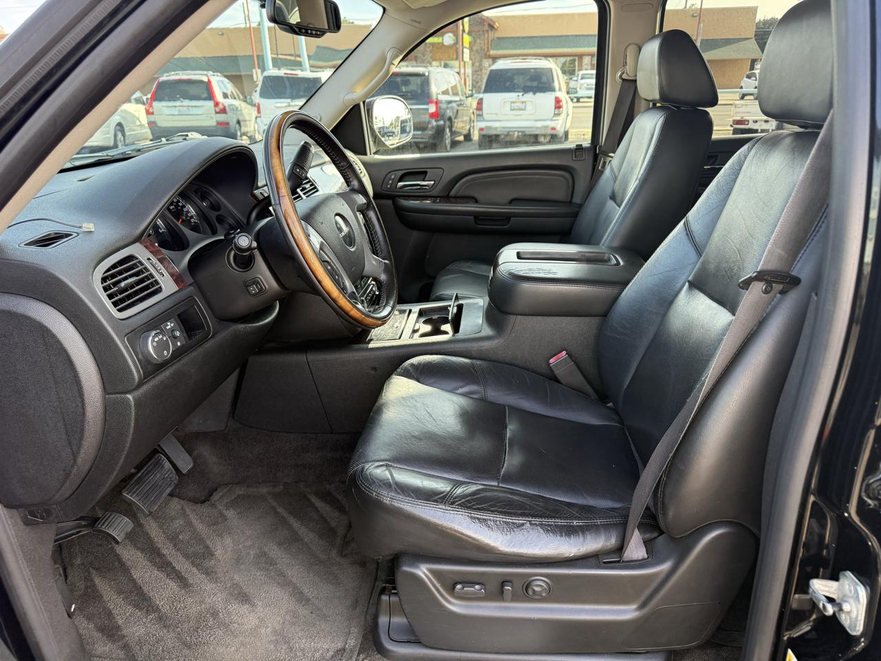 GMC Yukon Denali 4WD 2009
