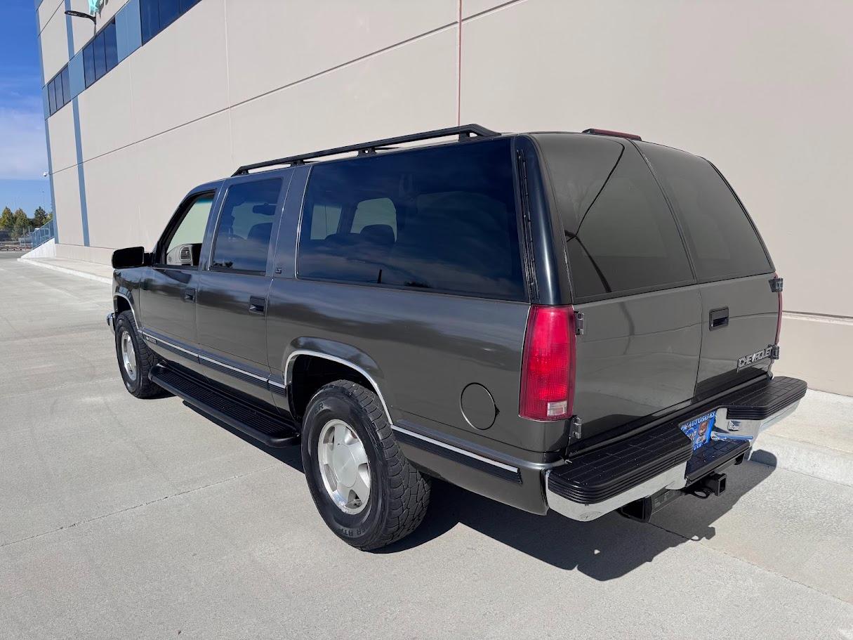 Chevrolet Suburban K1500 4WD 1999