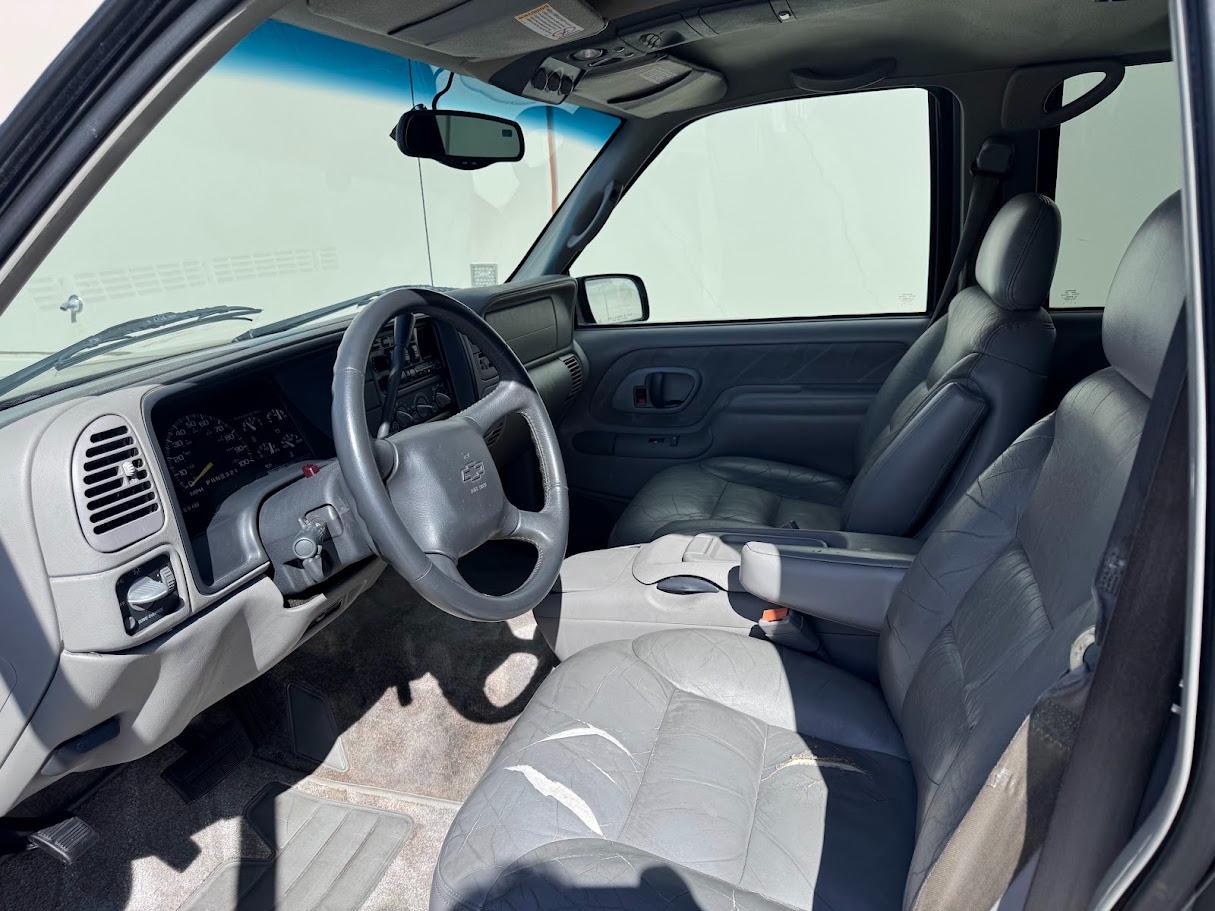 Chevrolet Suburban K1500 4WD 1999