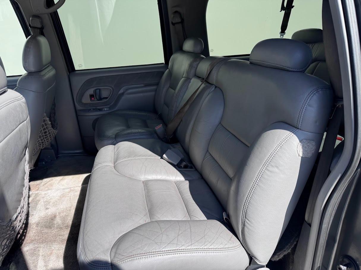 Chevrolet Suburban K1500 4WD 1999