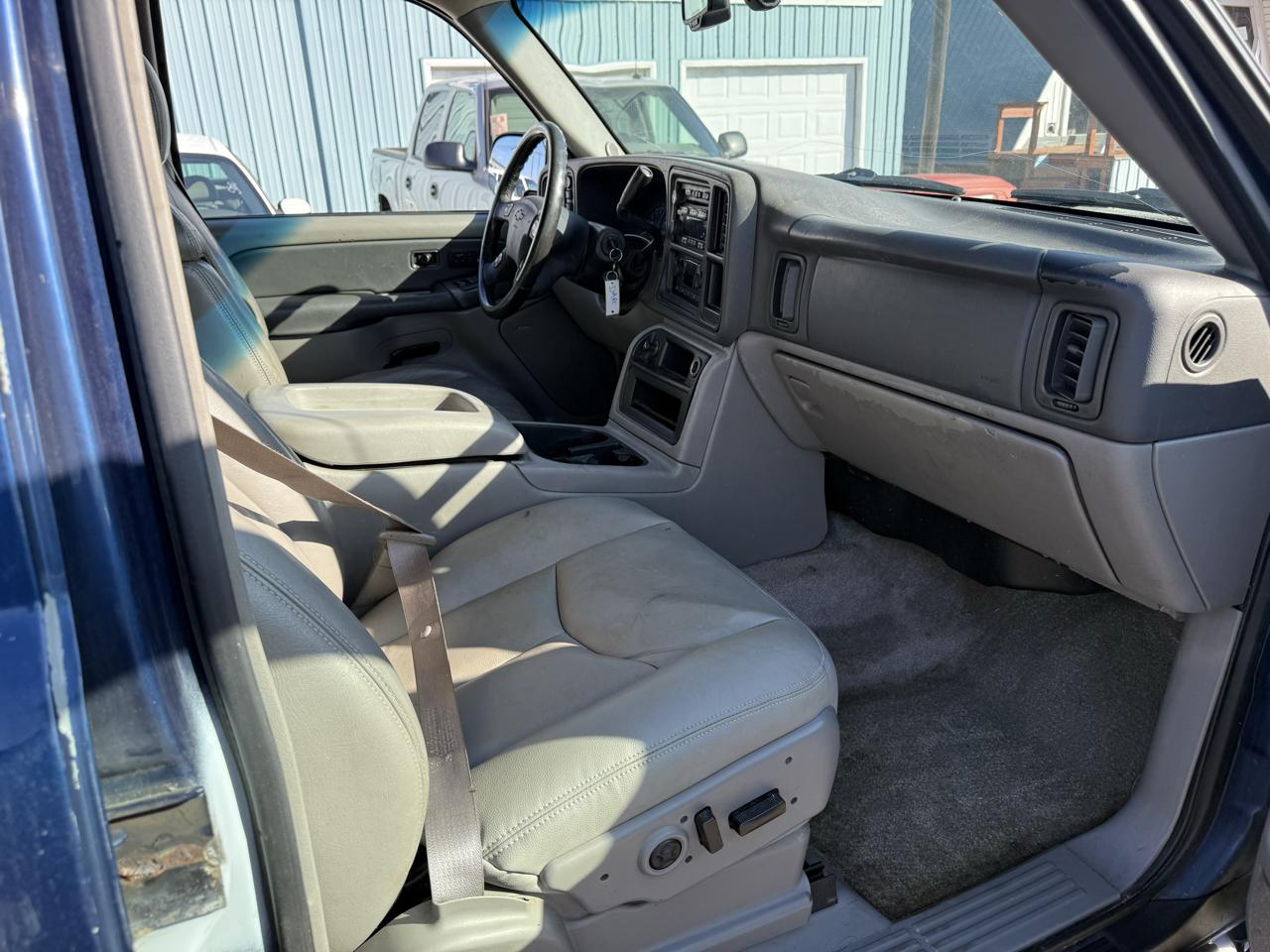 Chevrolet Tahoe 4WD 2003