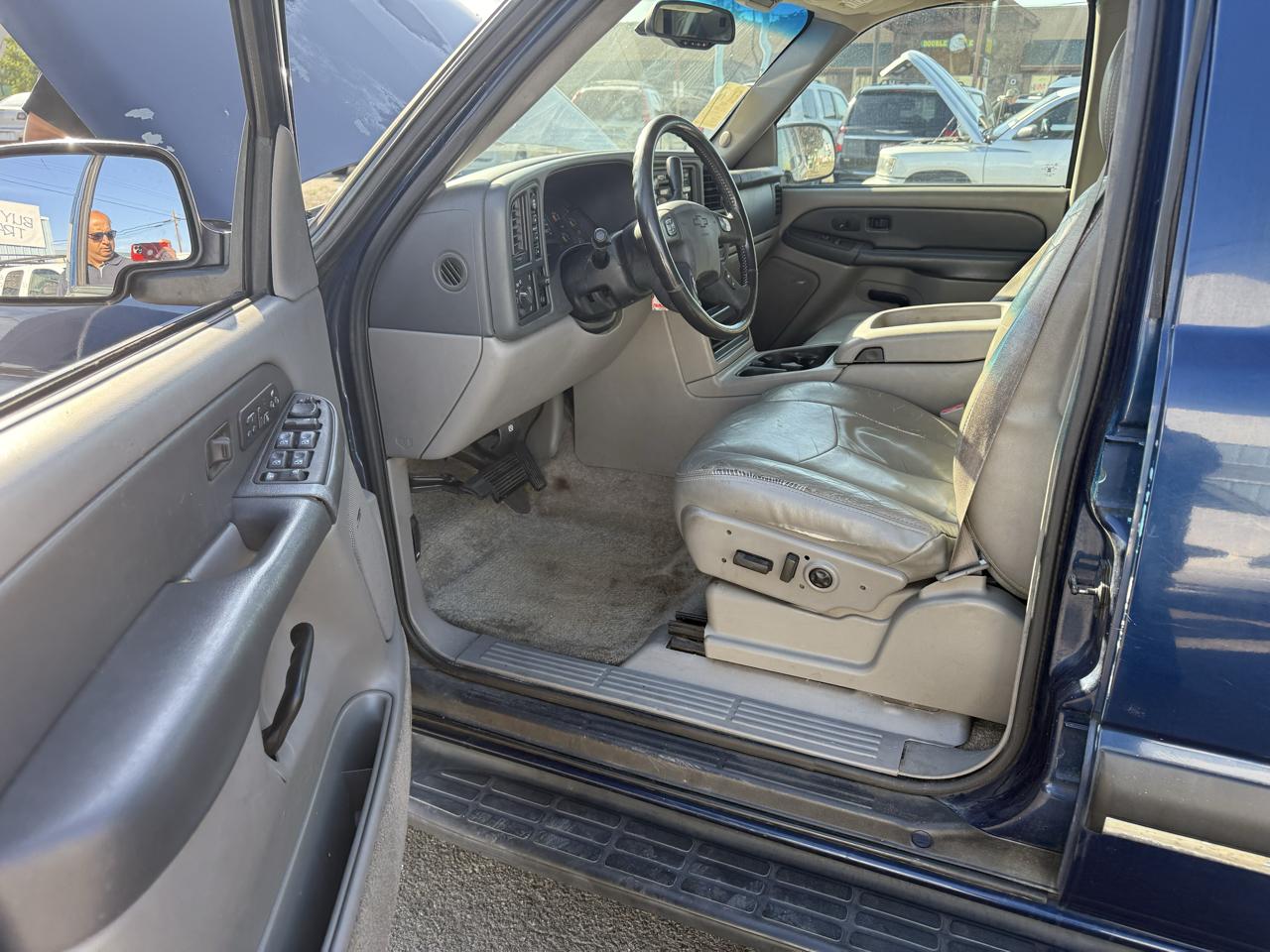 Chevrolet Tahoe 4WD 2003