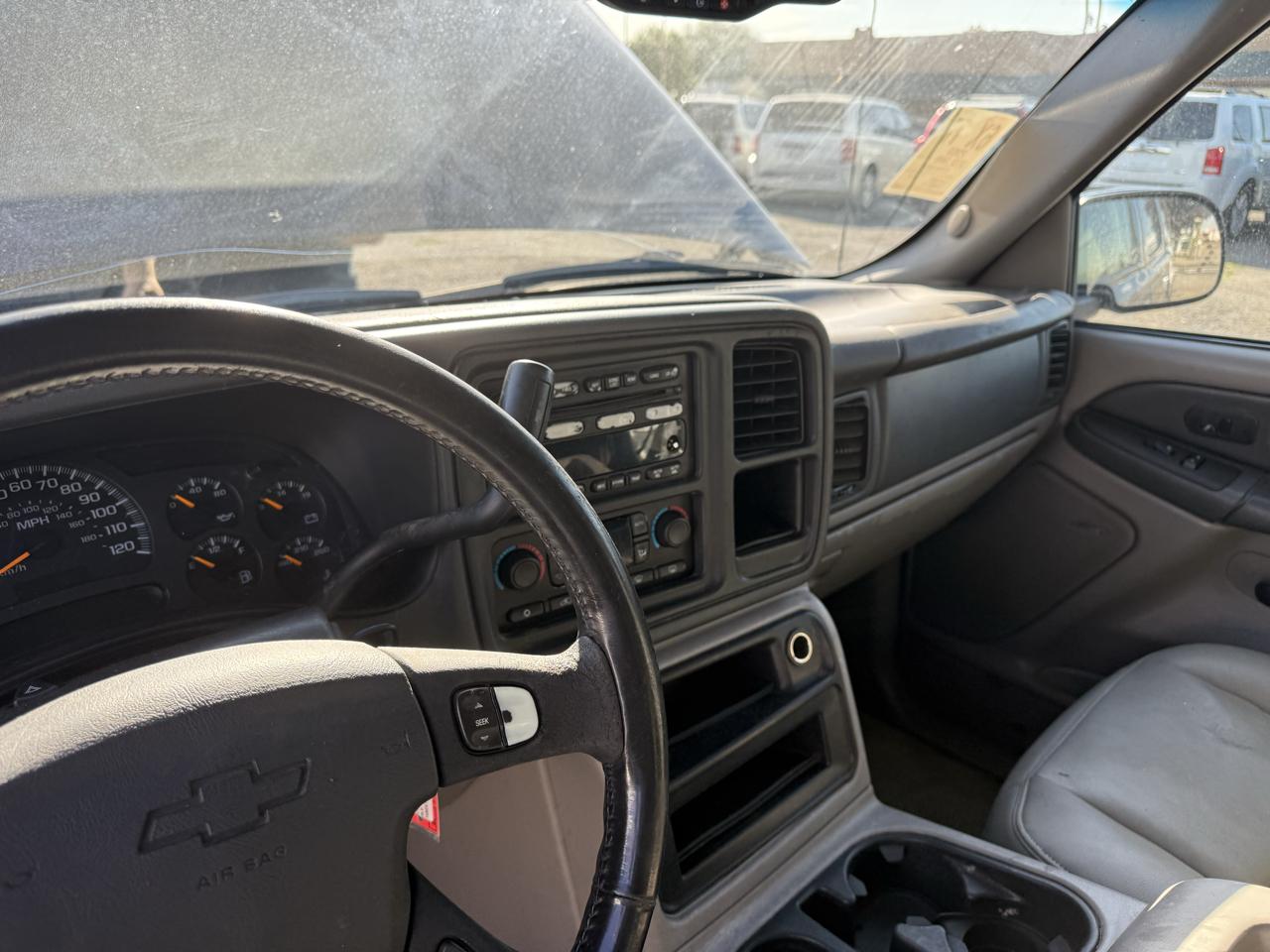 Chevrolet Tahoe 4WD 2003