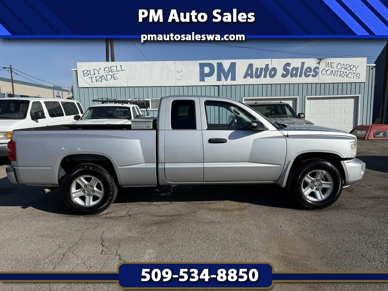 2011 Dodge Dakota SXT Extended Cab 2WD