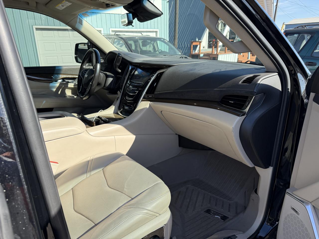 Cadillac Escalade Luxury 4WD 2020