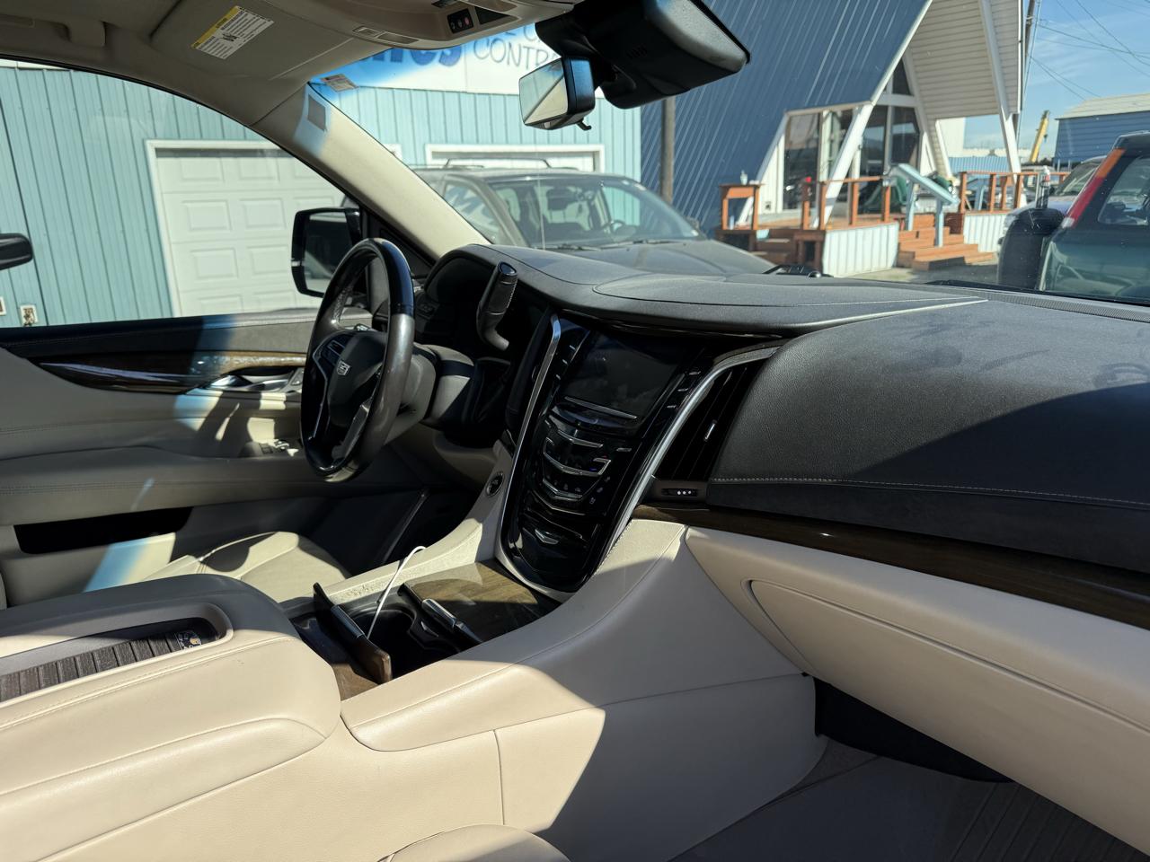 Cadillac Escalade Luxury 4WD 2020