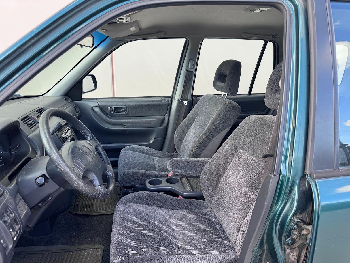 Honda CR-V LX 2WD 2000