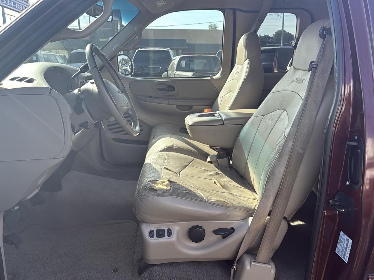 Ford F-150 Lariat SuperCab Short Bed 2WD 2000