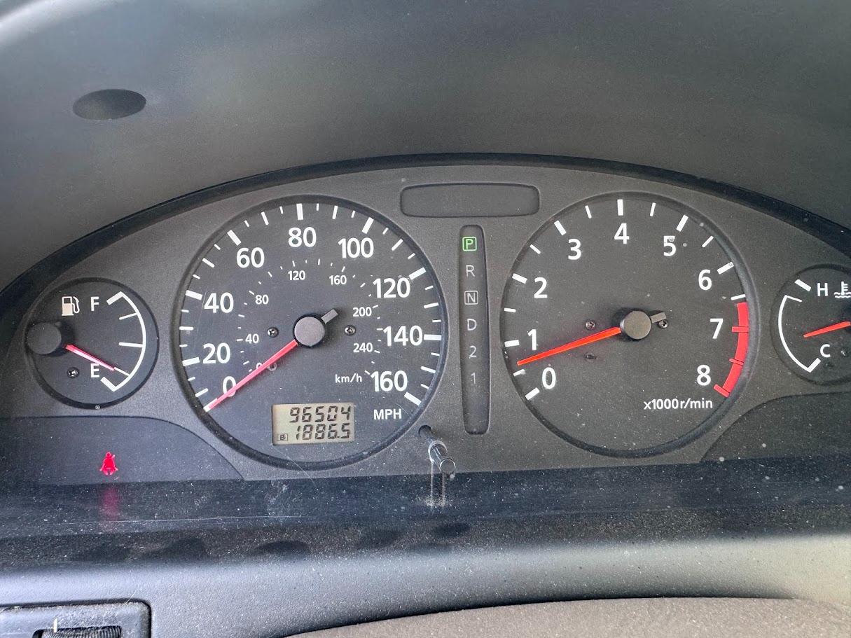 Nissan Maxima GLE 2000