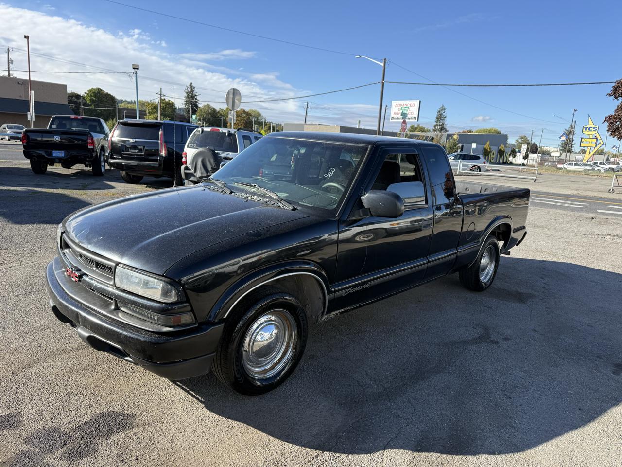 GMC Sonoma SLE Ext. Cab Short Bed 2WD 1999