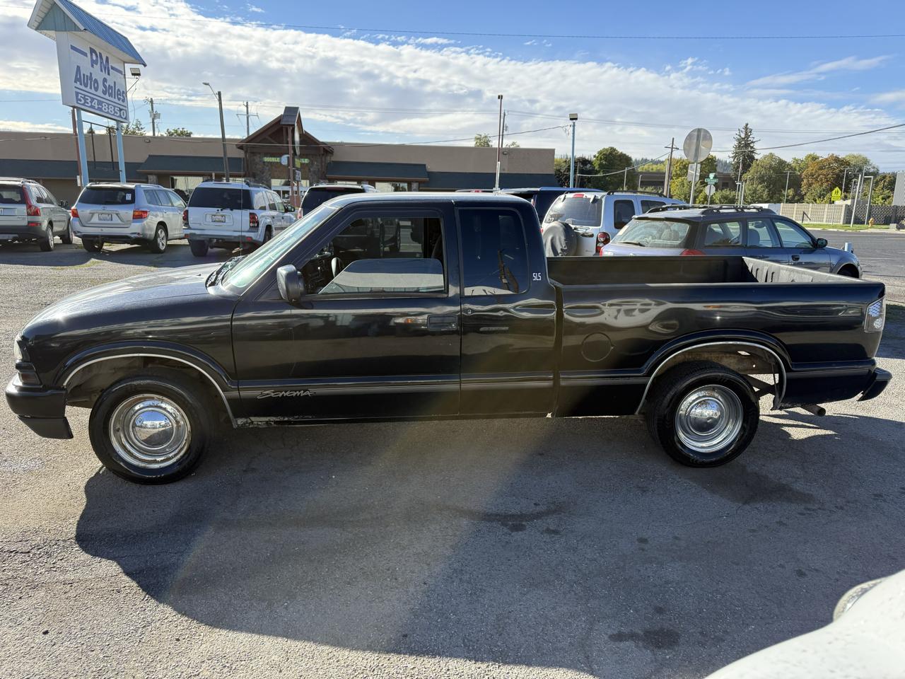 GMC Sonoma SLE Ext. Cab Short Bed 2WD 1999
