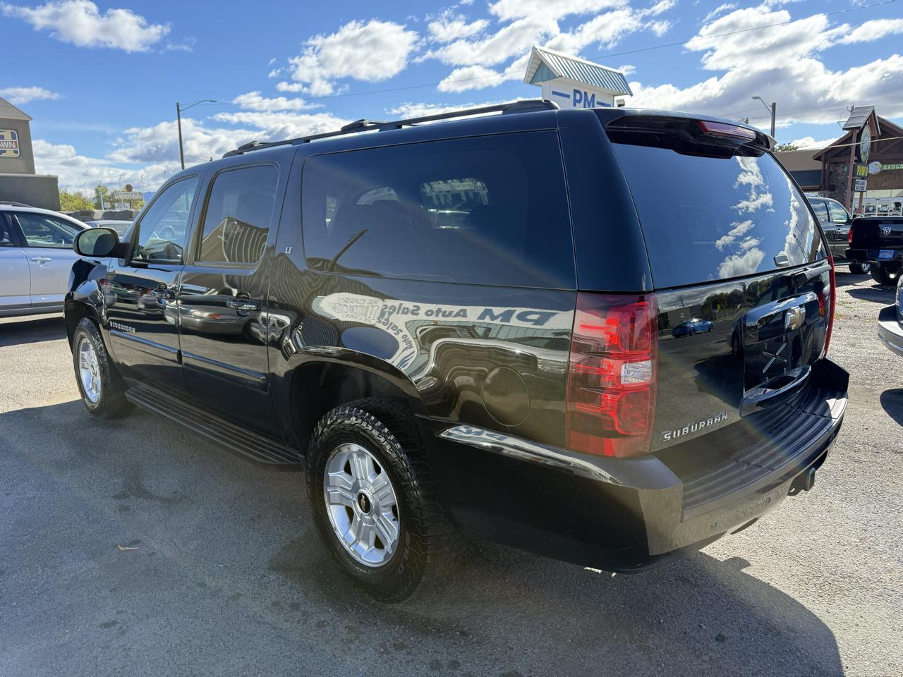 Chevrolet Suburban LT 1500 4WD 2008