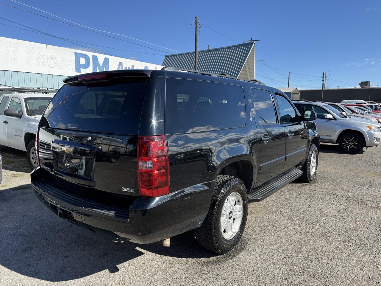 Chevrolet Suburban LT 1500 4WD 2008