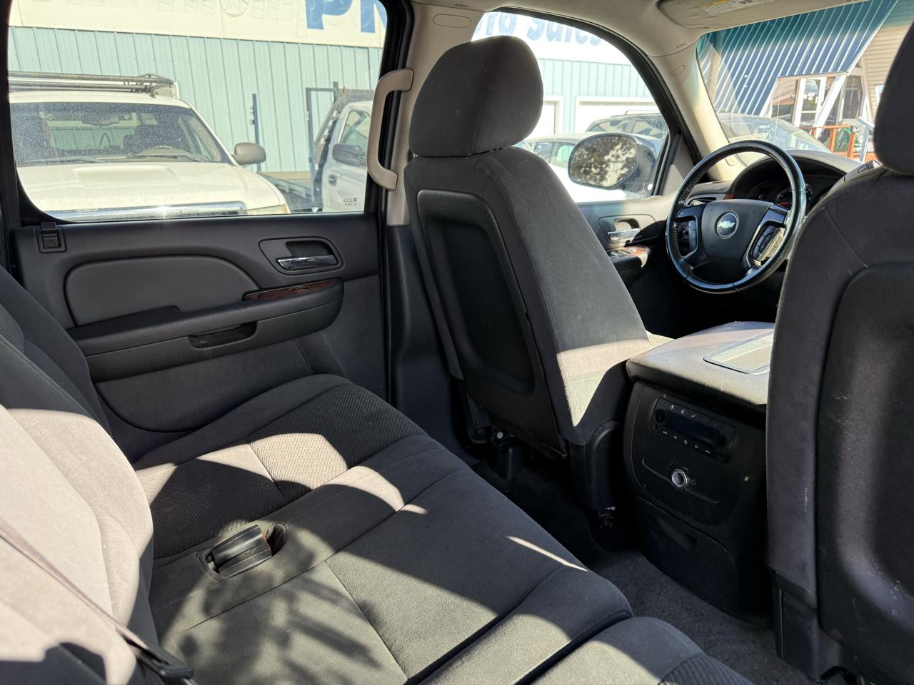 Chevrolet Suburban LT 1500 4WD 2008