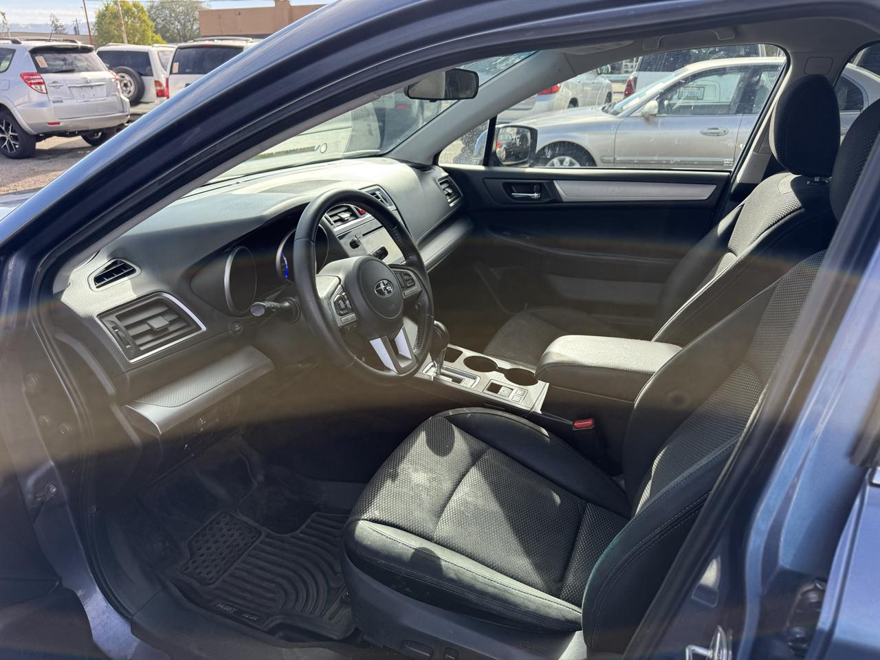 Subaru Outback 2.5i Premium 2015