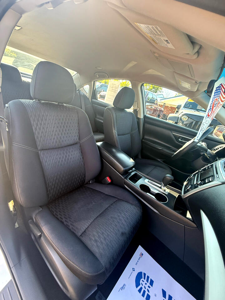 Nissan Altima 2.5 S 2017 Nissan Altima 2.5 S 2017