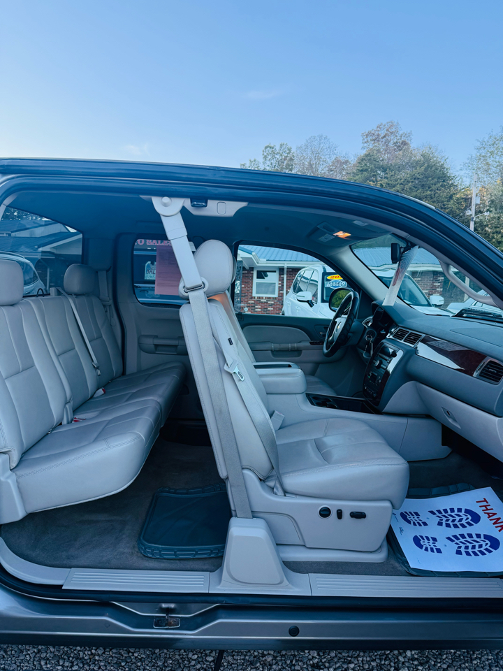 Chevrolet Silverado 1500 4WD Crew Cab 147" LTZ 2012 Chevrolet Silverado 1500 4WD Crew Cab 147" LTZ 2012