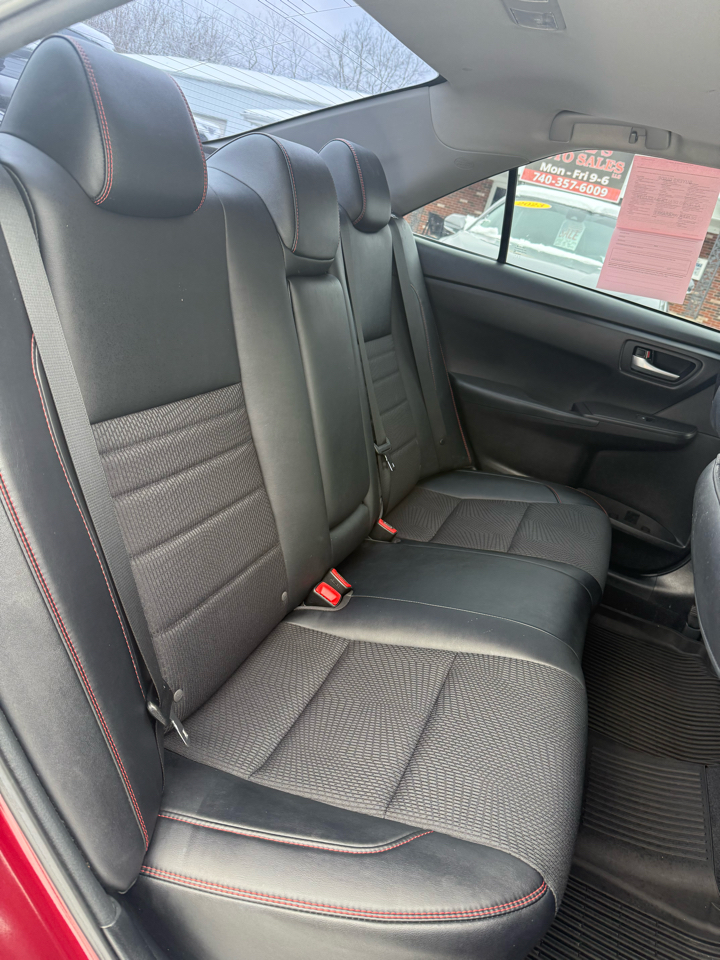 Toyota Camry SE 2017