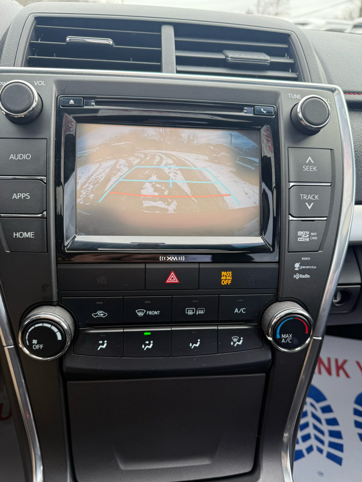 Toyota Camry SE 2017