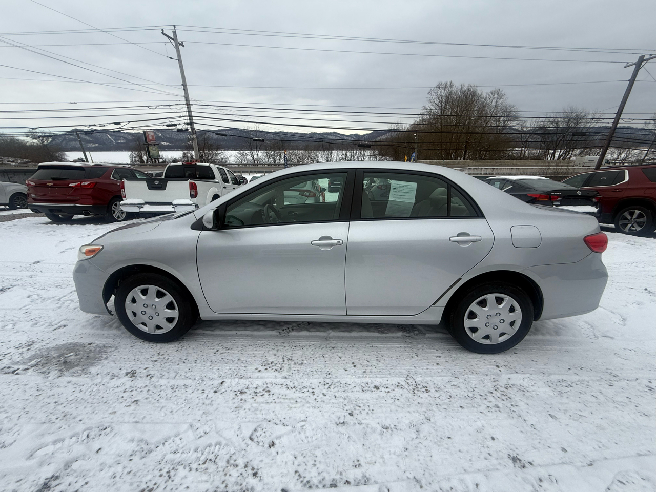 Toyota Corolla 4dr Sdn LE Auto 2011