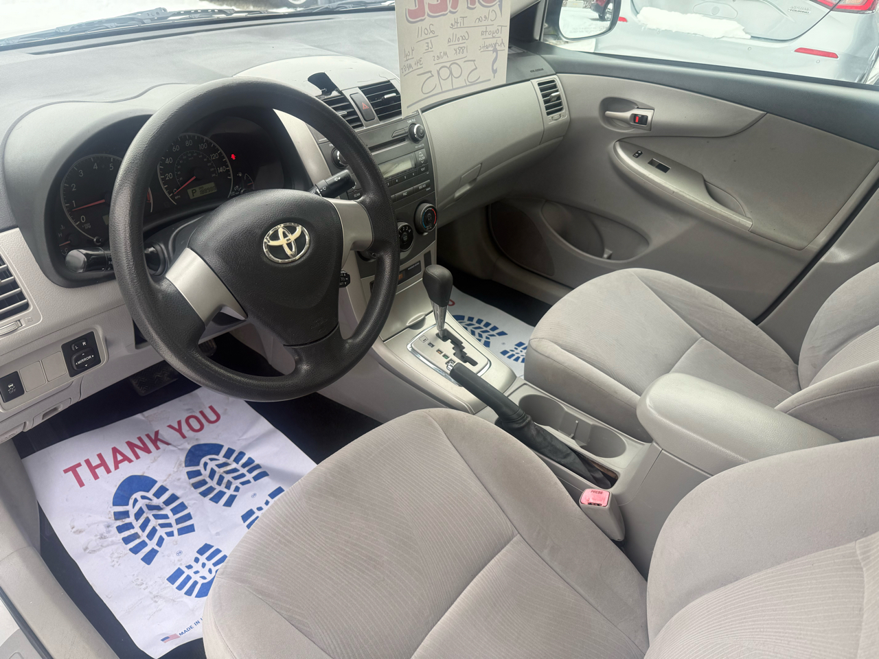 Toyota Corolla 4dr Sdn LE Auto 2011