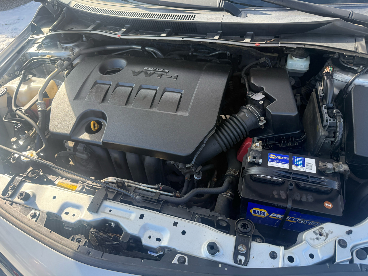 Toyota Corolla 4dr Sdn LE Auto 2011