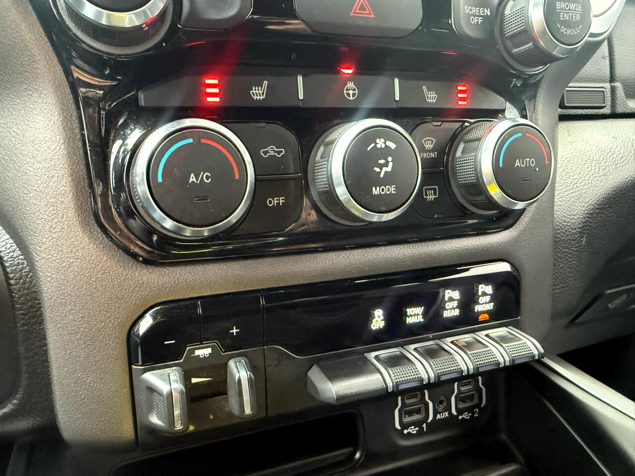 RAM 1500 Big Horn Crew Cab SWB 4WD 2021