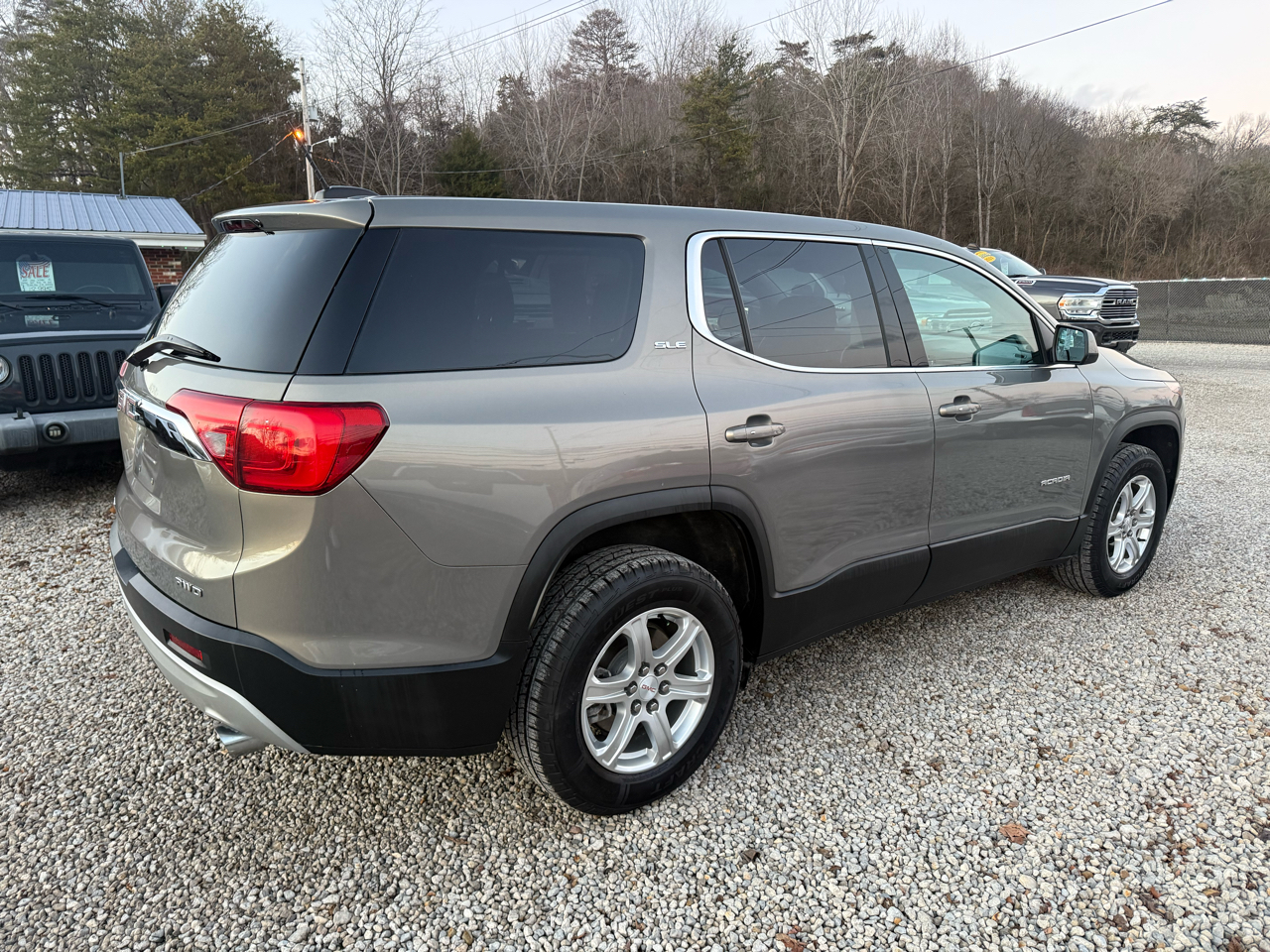 GMC Acadia SLE-1 AWD 2019