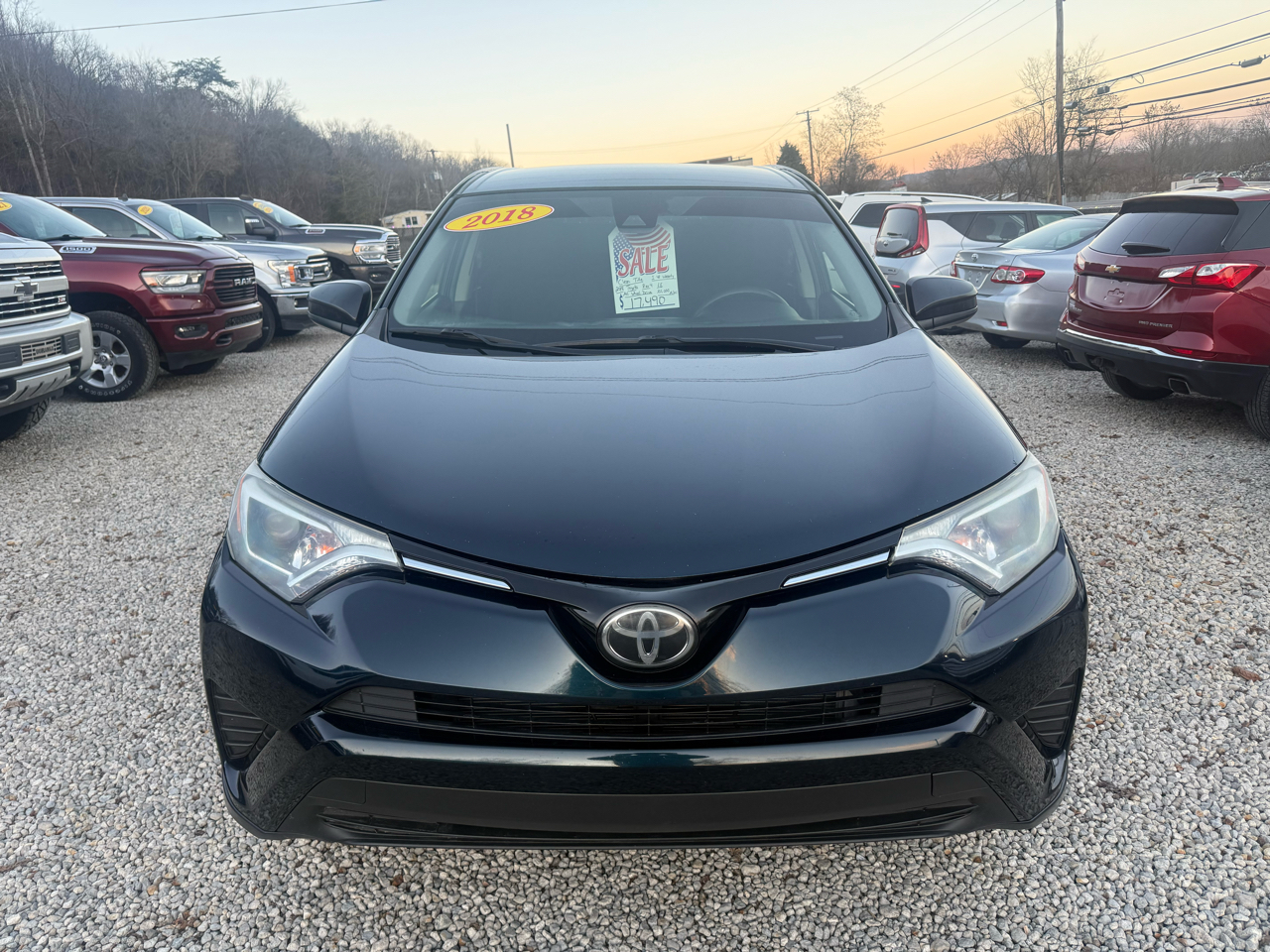 Toyota RAV4 LE AWD 2018