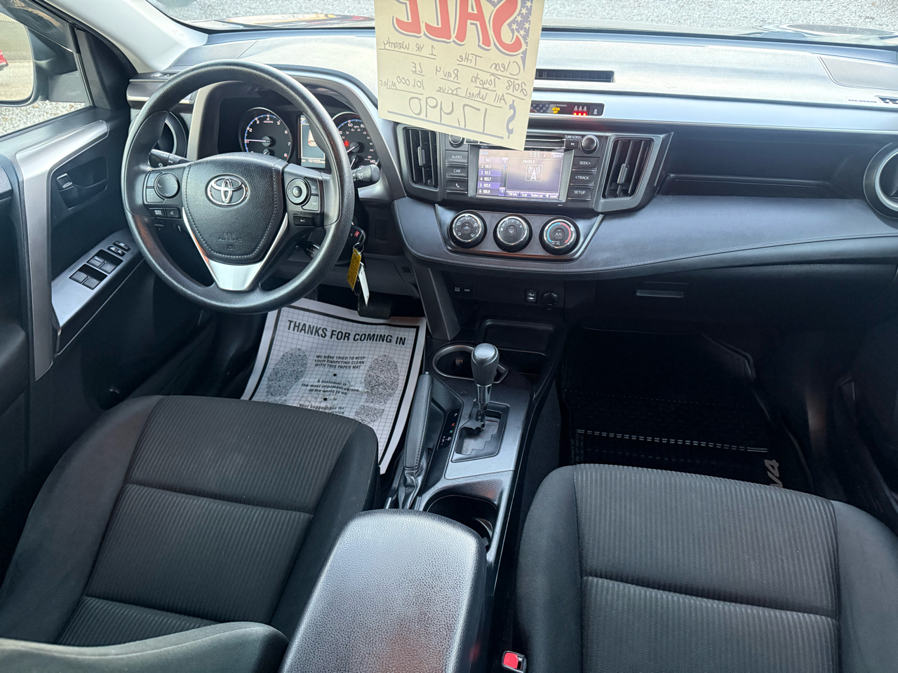 Toyota RAV4 LE AWD 2018