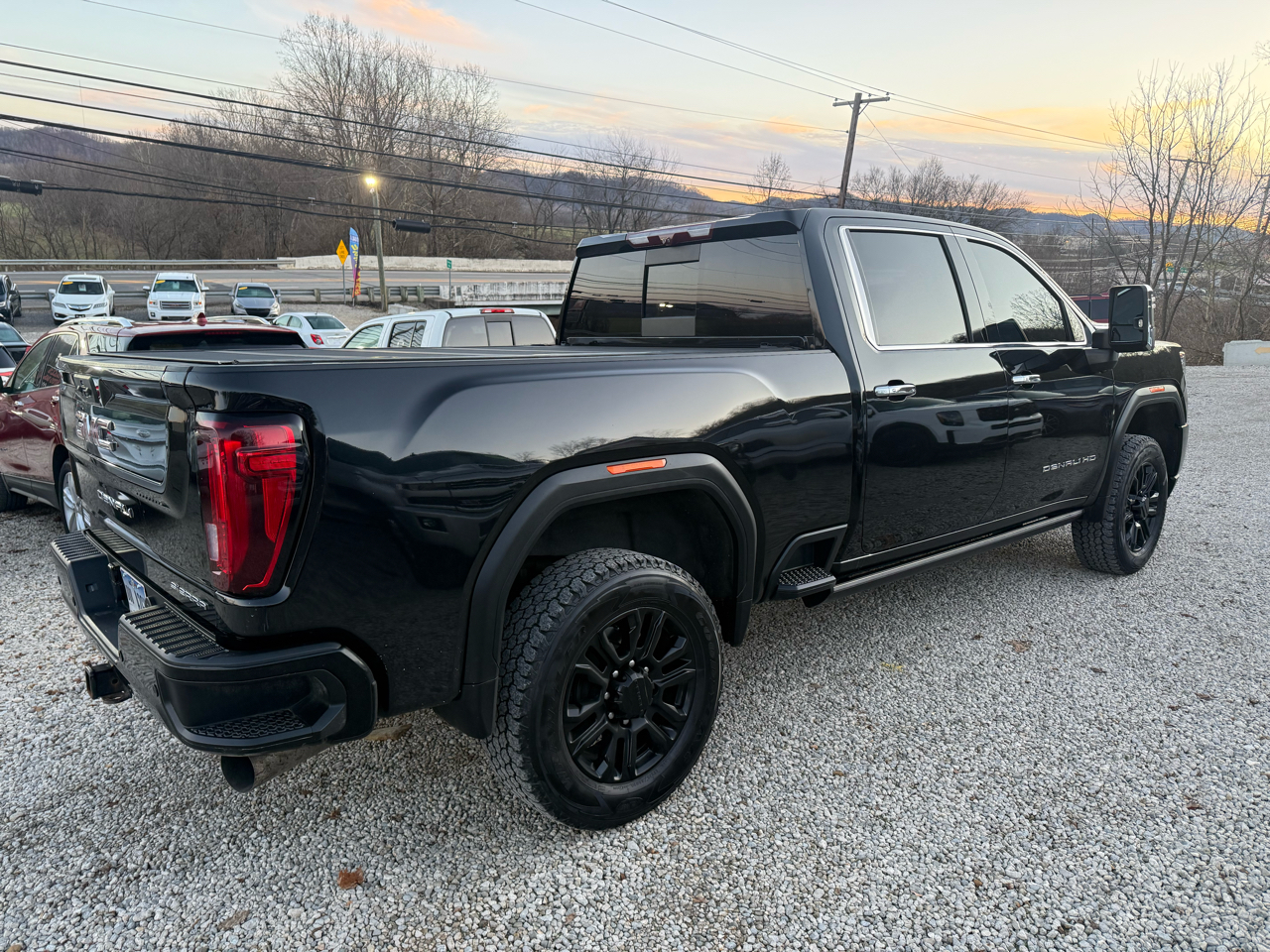 GMC Sierra 2500HD Denali Crew Cab 4WD SB 2022