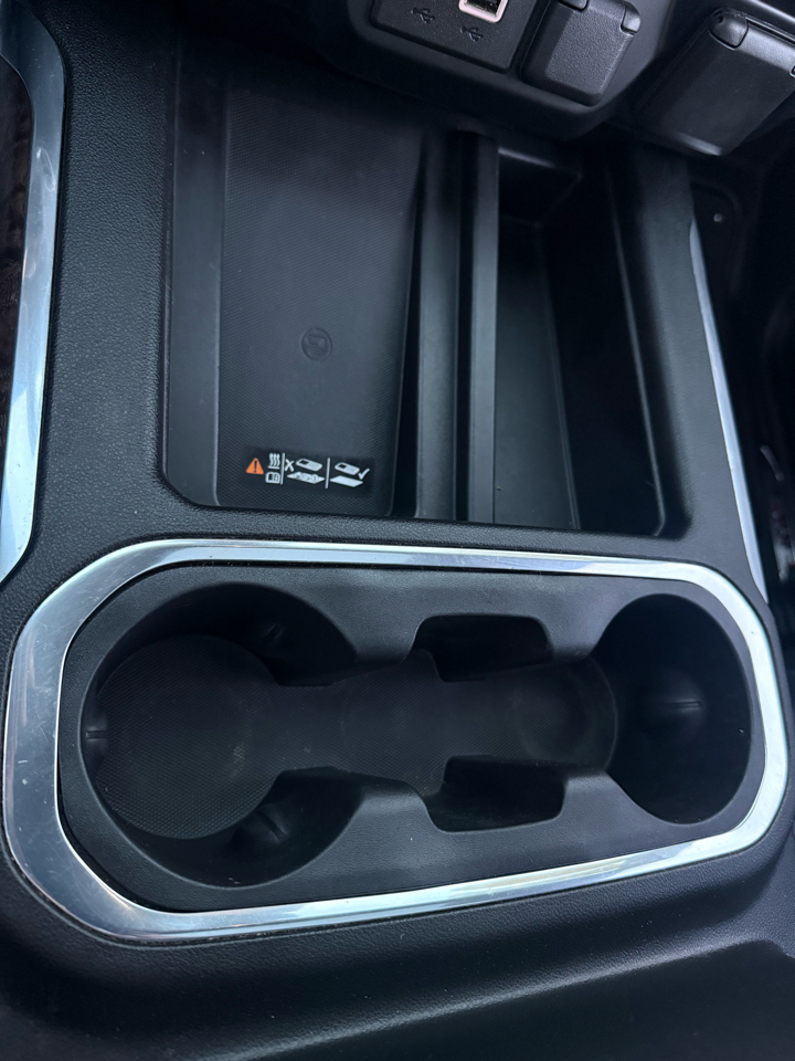 GMC Sierra 2500HD Denali Crew Cab 4WD SB 2022