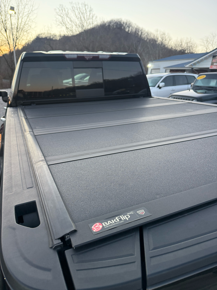 GMC Sierra 2500HD Denali Crew Cab 4WD SB 2022