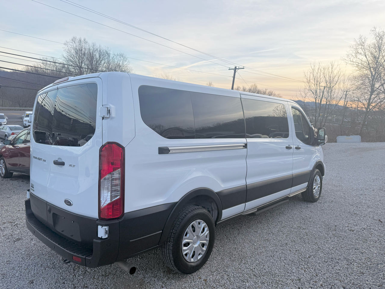 Ford Transit 350 Wagon Low Roof XL w/Sliding Pass. 148-in. WB 2023