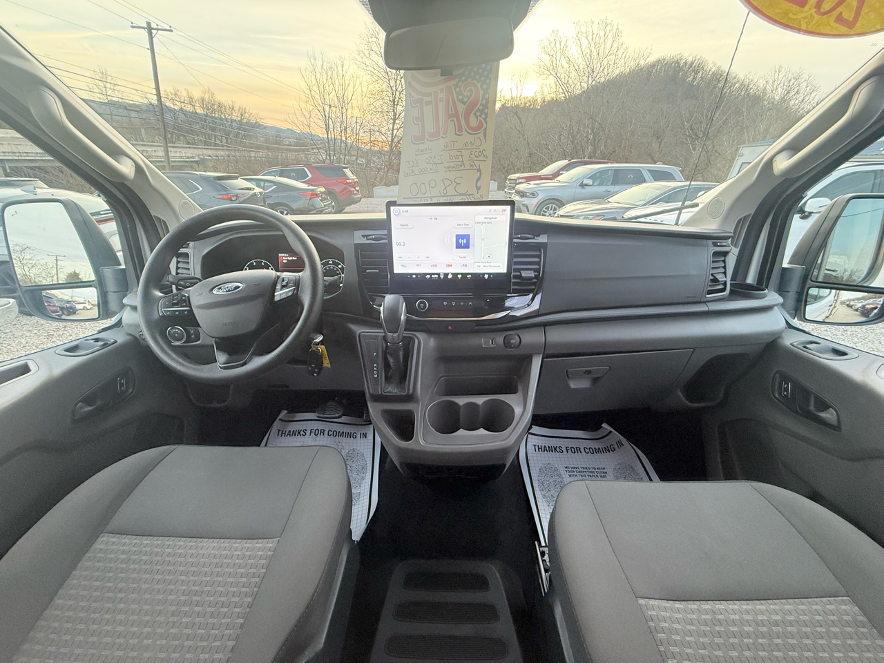 Ford Transit 350 Wagon Low Roof XL w/Sliding Pass. 148-in. WB 2023