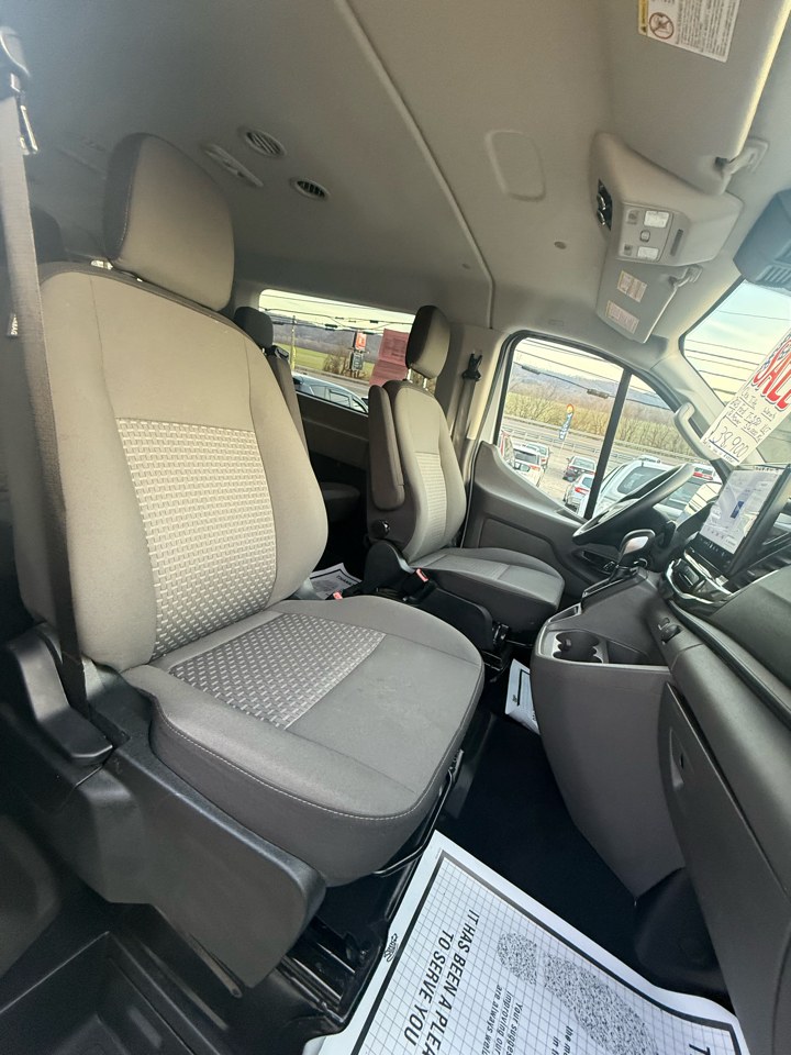 Ford Transit 350 Wagon Low Roof XL w/Sliding Pass. 148-in. WB 2023