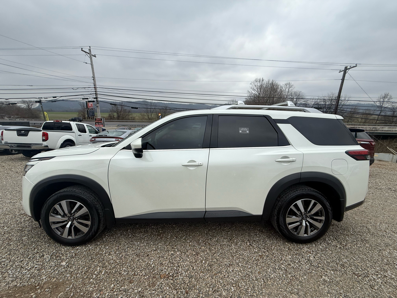 Nissan Pathfinder SL 4WD 2022