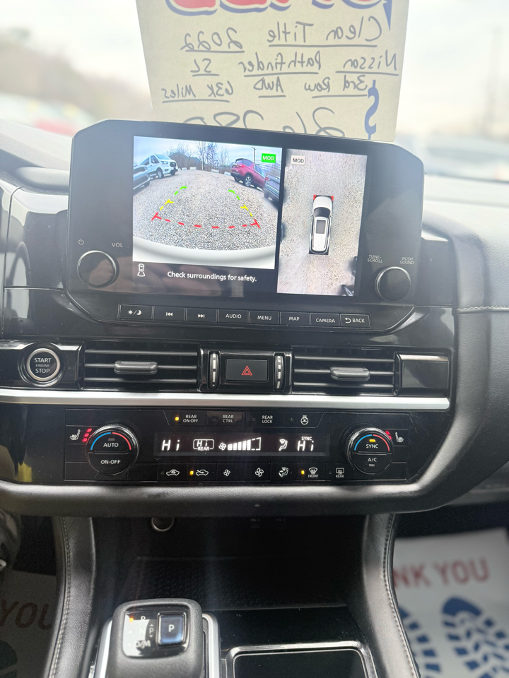 Nissan Pathfinder SL 4WD 2022