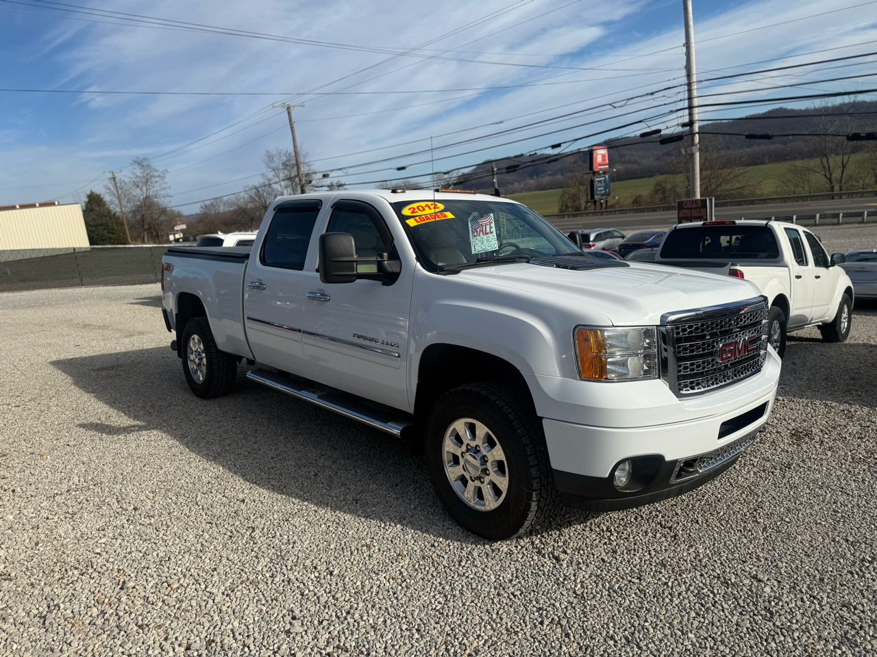 GMC Sierra 3500HD Denali Crew Cab SRW 4WD 2012