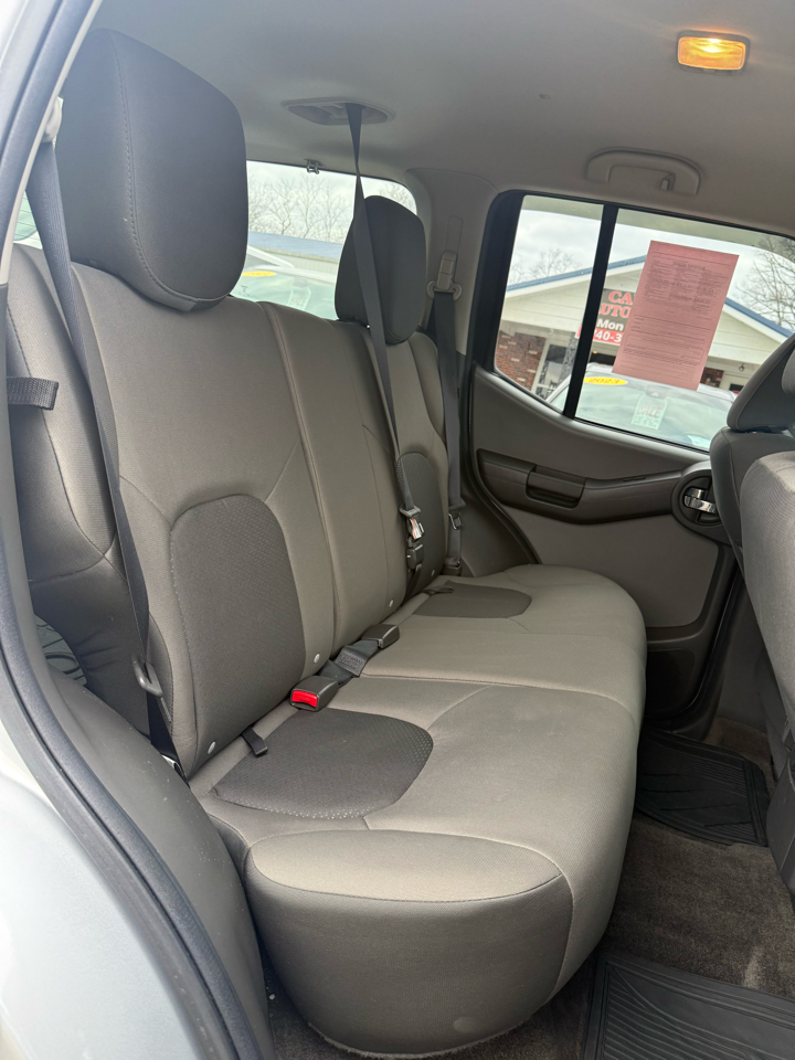 Nissan Xterra 4dr S 4WD V6 Manual 2015