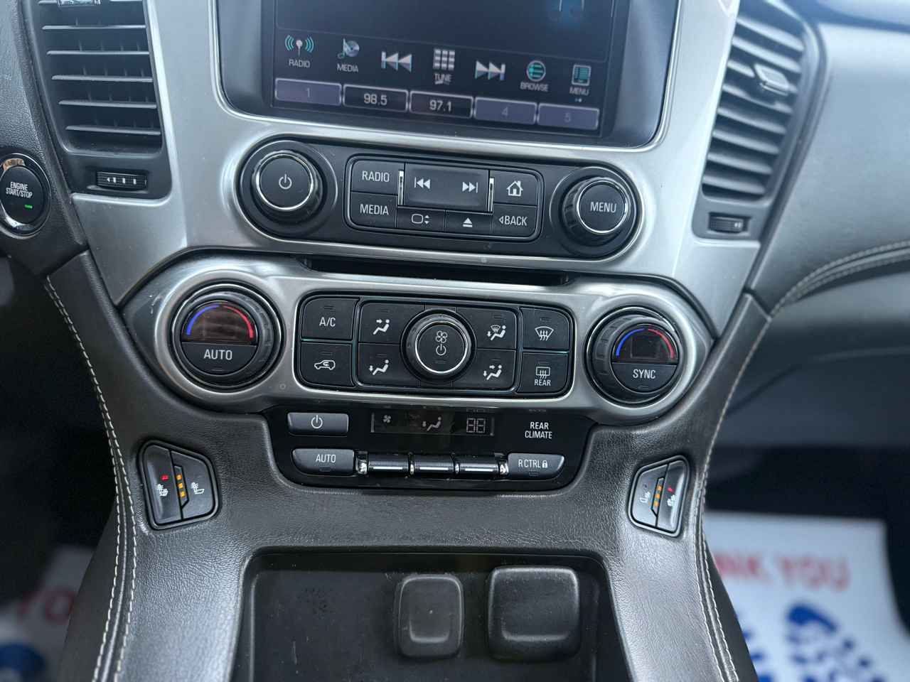 Chevrolet Suburban LT 4WD 2020