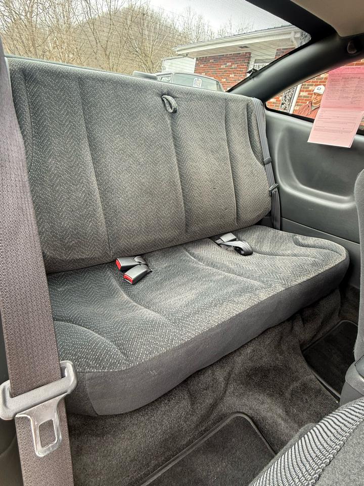 Chevrolet Cavalier LS Sport Coupe 2002