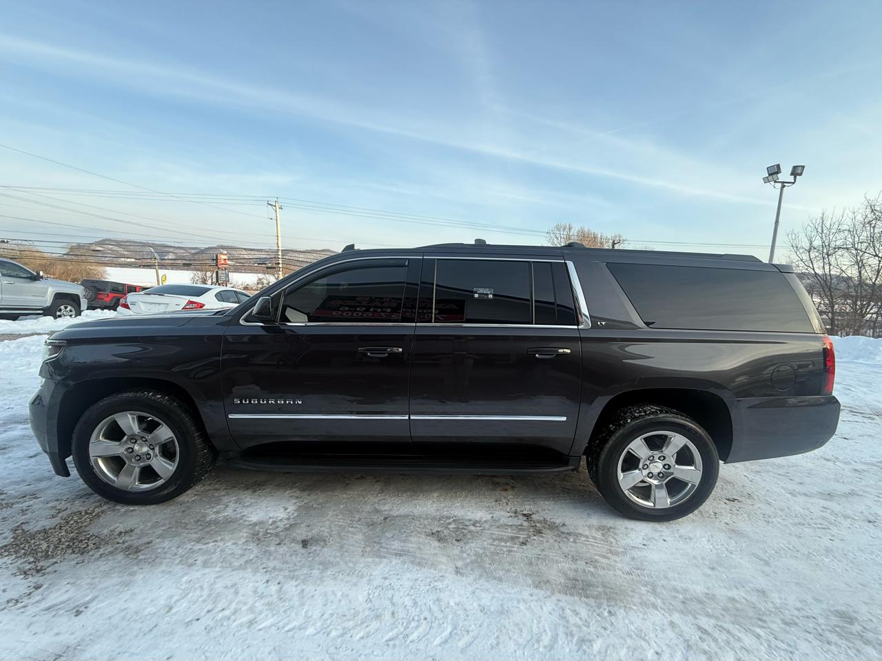 Chevrolet Suburban LT 4WD 2018