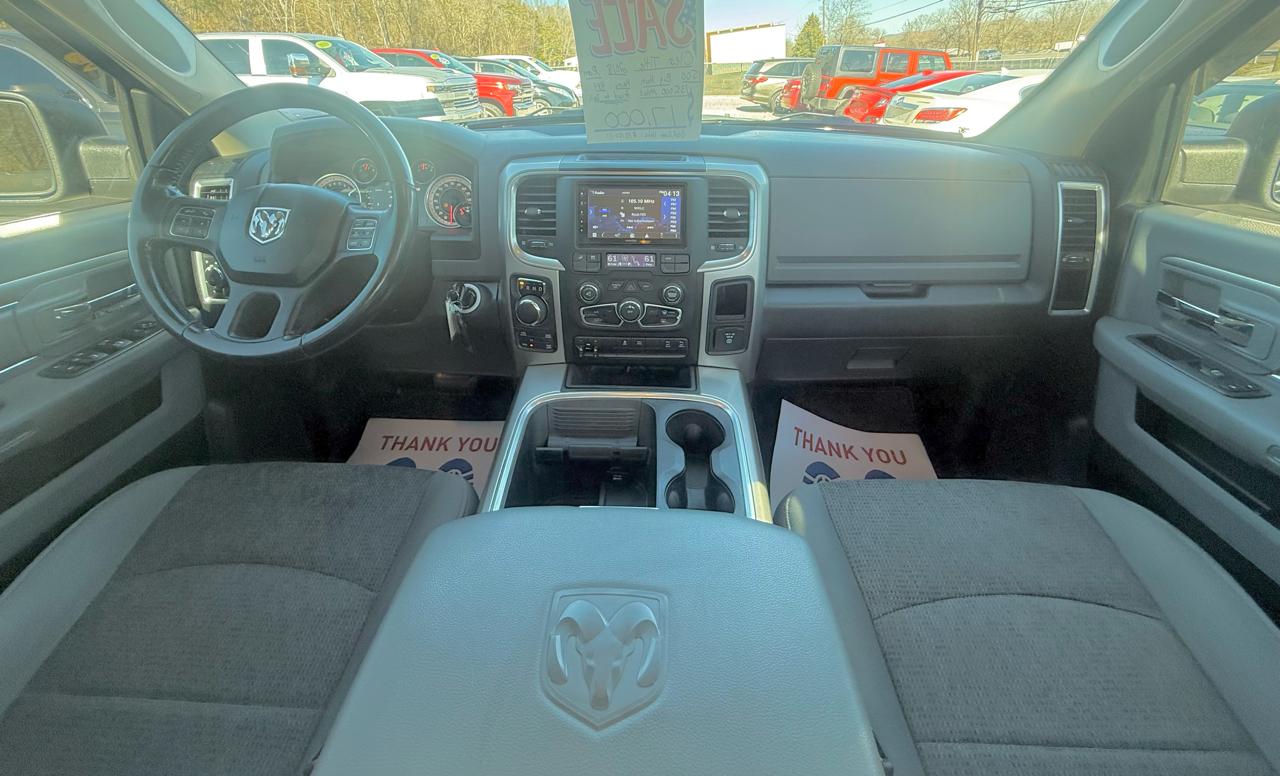 RAM 1500 Big Horn Quad Cab 4WD 2018