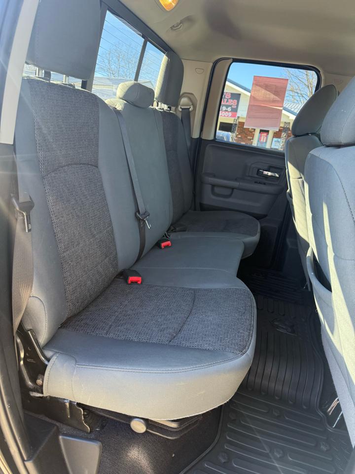 RAM 1500 Big Horn Quad Cab 4WD 2018